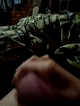 Snapshot of surfacespurt54 chatting on 02.24.25 surfacespurt54 online show from 02.24.25