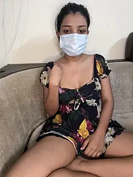 Snapshot of Your_ishani_baby chatting on 10.19.25 Your ishani baby online show from 10.19.25