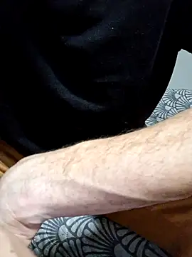 Snapshot of tajemniczy199 chatting on 10.14.25 tajemniczy199 online show from 10.14.25