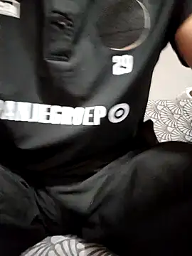 Snapshot of tajemniczy199 chatting on 10.20.25 tajemniczy199 online show from 10.20.25