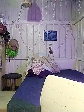 Fellyna online show from 10.22.25