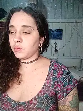 Fellyna online show from 10.24.25