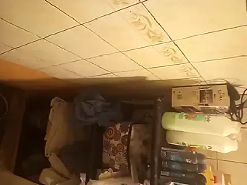 Snapshot of omeriz chatting on 10.31.25 omeriz online show from 10.31.25