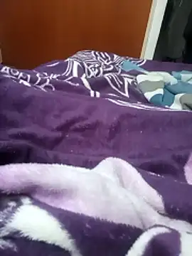 Snapshot of omeriz chatting on 11.13.25 omeriz online show from 11.13.25