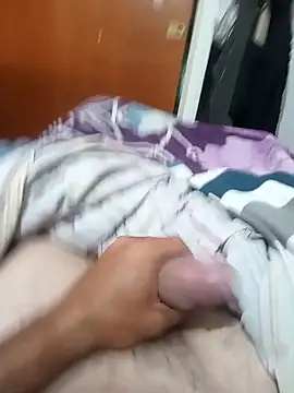 Snapshot of omeriz chatting on 11.14.25 omeriz online show from 11.14.25