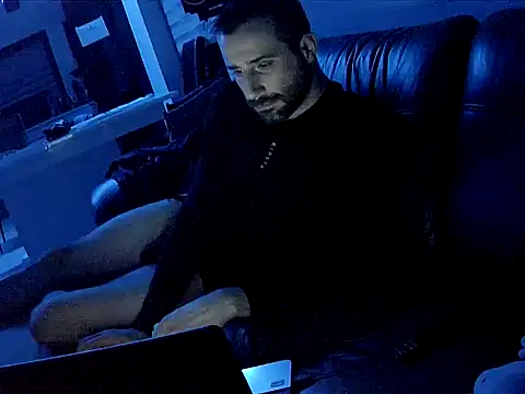 Snapshot of gryzoon chatting on 10.09.25 gryzoon online show from 10.09.25