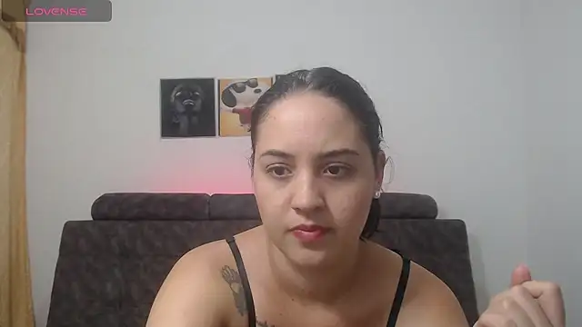 Anthonela Queen online show from 03.20.25