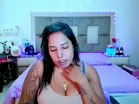 Snapshot of indiantopaz694u chatting on 04.30.26 indiantopaz694u online show from 04.30.26