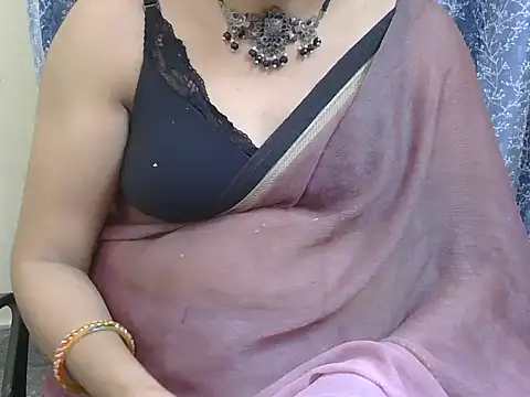 Lovely Manvi online show from 12.19.25