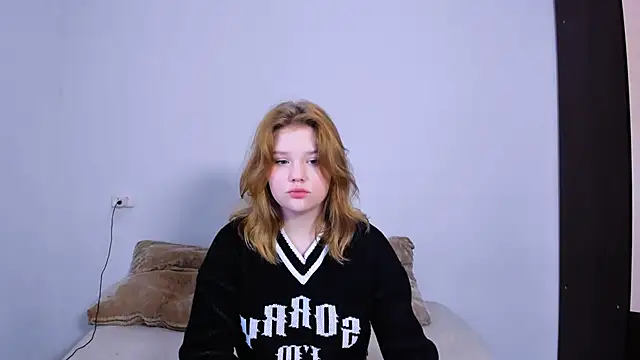 Snapshot of LaseyMoon chatting on 10.15.25 LaseyMoon online show from 10.15.25