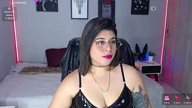 Snapshot of Veronika_metal chatting on 03.04.25 Veronika metal online show from 03.04.25