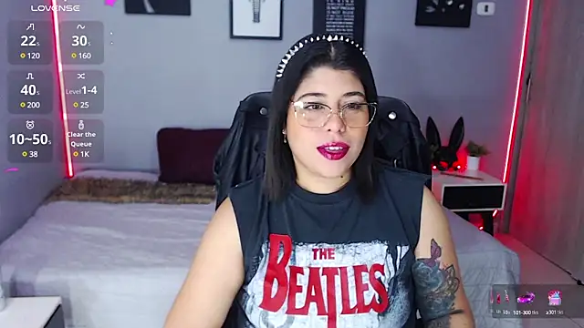 Snapshot of Veronika_metal chatting on 03.05.25 Veronika metal online show from 03.05.25