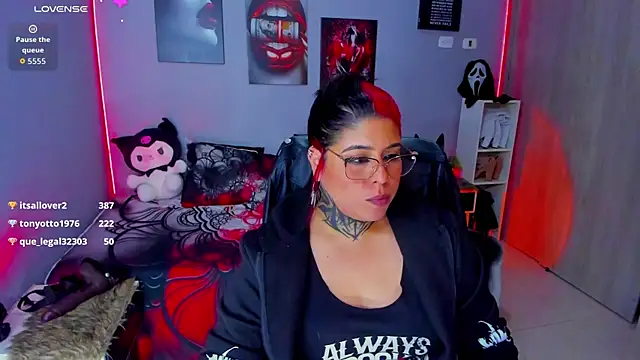 Veronika metal online show from 10.23.25