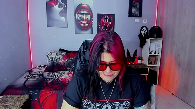 Snapshot of Veronika_metal chatting on 01.08.26 Veronika metal online show from 01.08.26