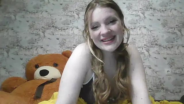Eveline May online show from 03.14.25