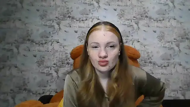 Eveline May online show from 09.18.25