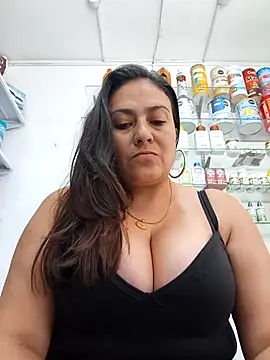 roxanasexy2025 online show from 02.15.26