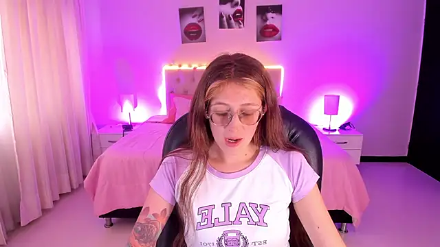 Emily Warren  online show from 01.15.26