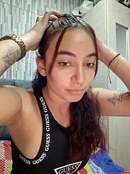 Snapshot of issa_monterrey chatting on 10.05.25 issa monterrey online show from 10.05.25