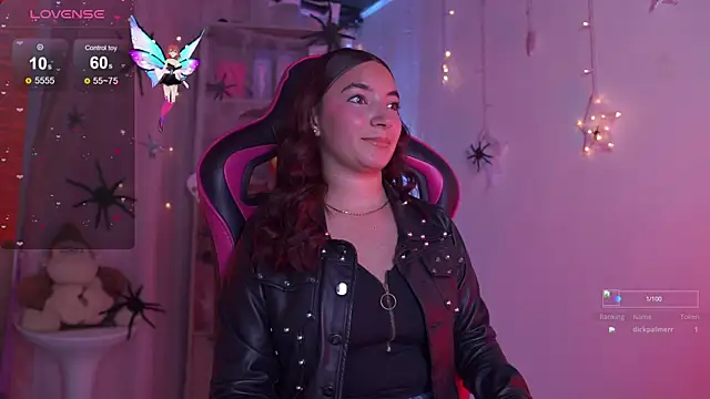 Snapshot of issa_monterrey chatting on 10.08.25 issa monterrey online show from 10.08.25