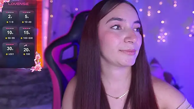 Snapshot of issa_monterrey chatting on 10.20.25 issa monterrey online show from 10.20.25