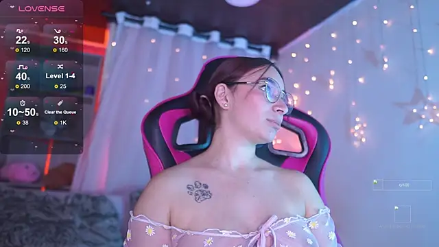 Snapshot of issa_monterrey chatting on 11.06.25 issa monterrey online show from 11.06.25