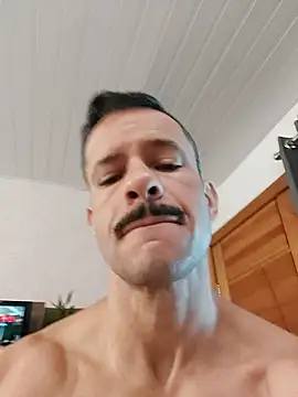 juniortche1313 online show from 12.02.25