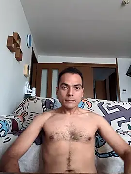 Snapshot of galhegol chatting on 10.18.25 galhegol online show from 10.18.25