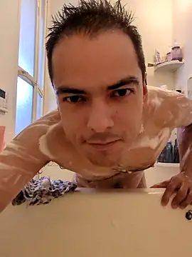 Snapshot of galhegol chatting on 10.20.25 galhegol online show from 10.20.25