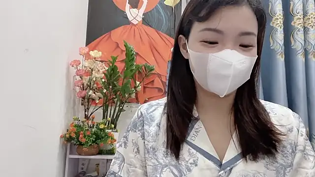 Snapshot of shishi_101 chatting on 09.25.25 shishi 101 online show from 09.25.25