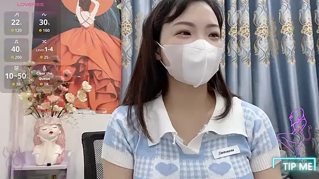 Snapshot of shishi_101 chatting on 10.07.25 shishi 101 online show from 10.07.25