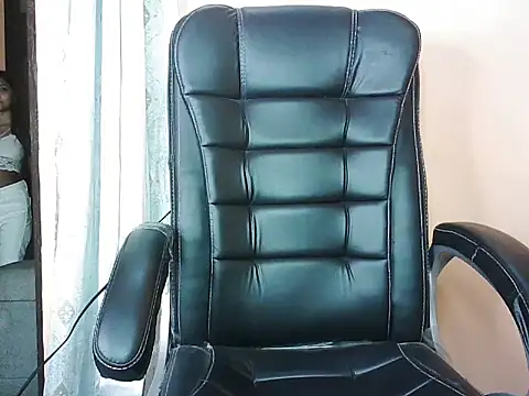 Snapshot of Mahi_DarlingS chatting on 03.13.25 Mahi DarlingS online show from 03.13.25