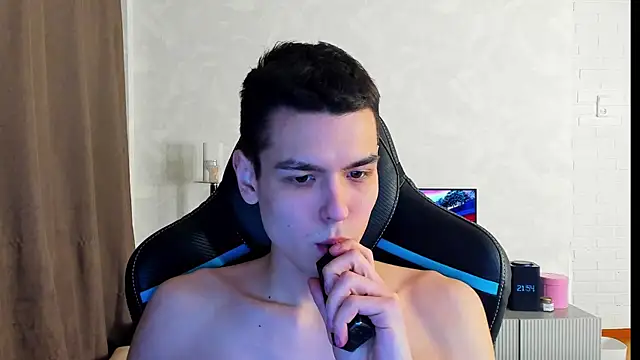 TravisRevas online show from 03.13.25