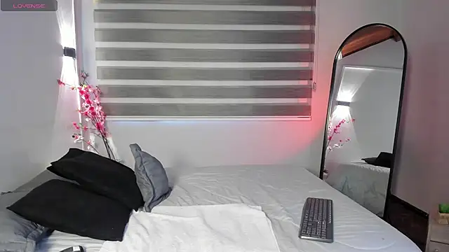 sweet obsession   online show from 09.27.25