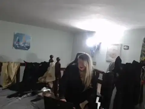 Snapshot of emmex671 chatting on 03.04.25 emmex671 online show from 03.04.25