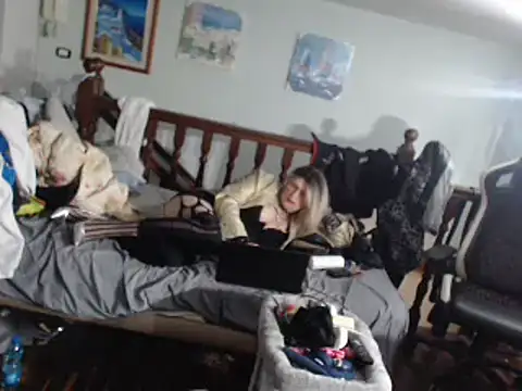 Snapshot of emmex671 chatting on 03.09.25 emmex671 online show from 03.09.25