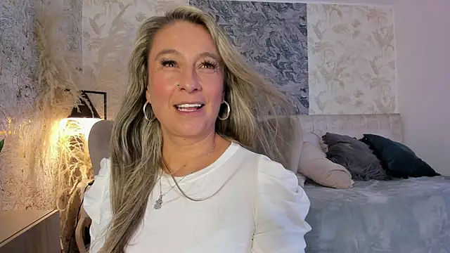 Liannaa  online show from 03.09.26