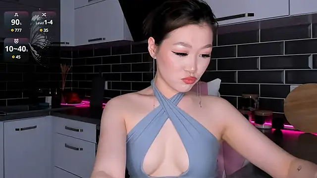 ShaiyaMinn3 online show from 02.27.25