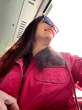 NataKitten online show from 10.13.25