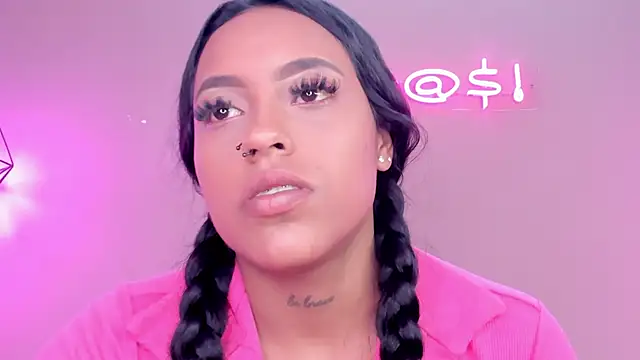 alahia betancurx online show from 03.18.25