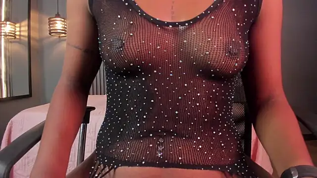 alahia betancurx online show from 10.08.25