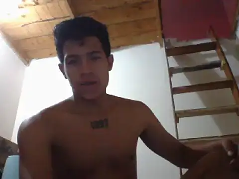 Snapshot of TuVergaRica69 chatting on 03.03.25 TuVergaRica69 online show from 03.03.25