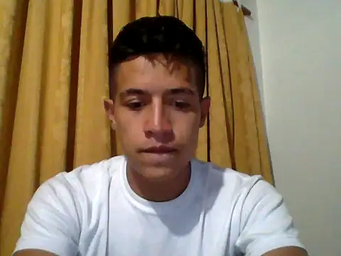 Snapshot of TuVergaRica69 chatting on 03.11.25 TuVergaRica69 online show from 03.11.25