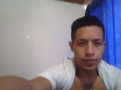 Snapshot of TuVergaRica69 chatting on 03.20.25 TuVergaRica69 online show from 03.20.25