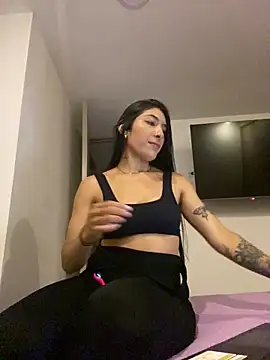 AshleyG 222 online show from 11.15.25