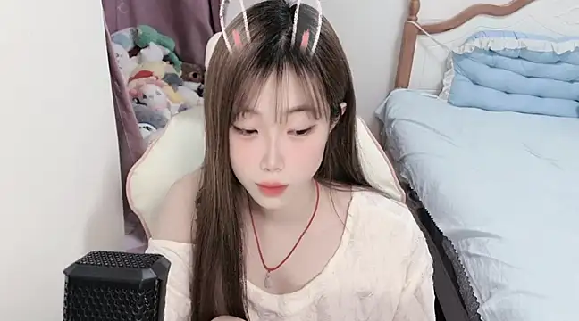 Snapshot of vivian-vv chatting on 03.03.25 vivian-vv online show from 03.03.25