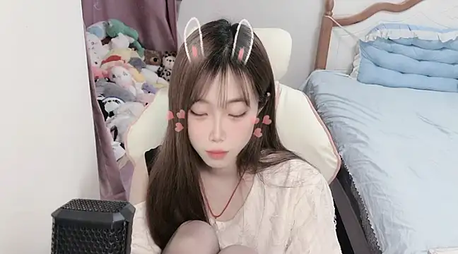 Snapshot of vivian-vv chatting on 03.03.25 vivian-vv online show from 03.03.25
