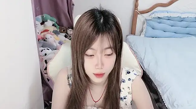 Snapshot of vivian-vv chatting on 03.12.25 vivian-vv online show from 03.12.25
