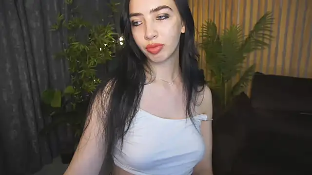 WildKittenX  online show from 10.06.25