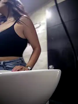 Mila LS online show from 10.18.25